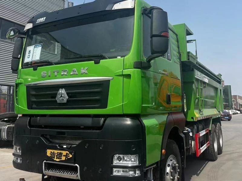 SITRAK benne 8×4 40–50 t